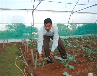 Abhinav-Farmers-Club-Mr.-Bodke.jpg